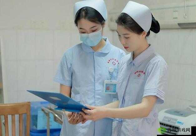 护士的小嫩嫩好紧好爽：温柔呵护，关爱无限