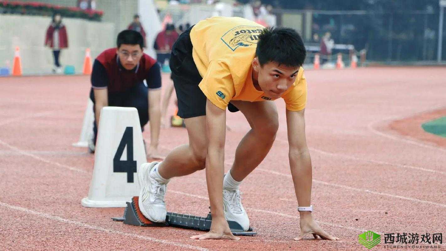 体育生互操：汗水与力量的碰撞