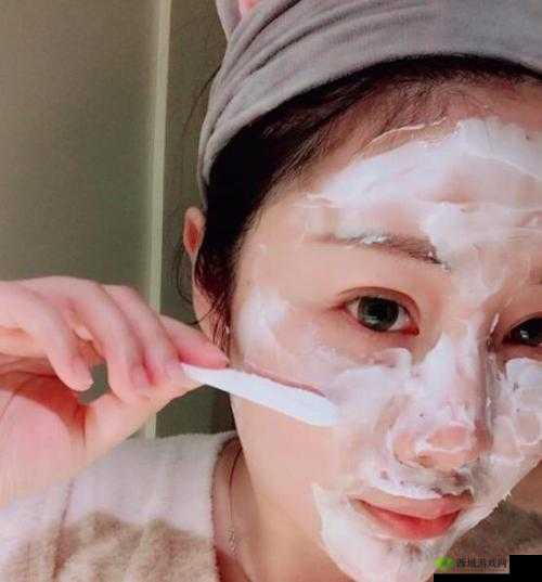 一边下奶一次敷面膜电视:当代女性的独特生活方式展现